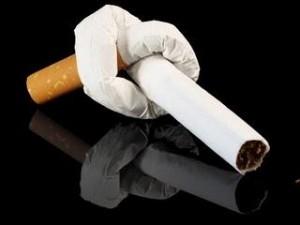 Sigarette, quanto devono costare? Triplicare le tasse salverebbe 200mln di vite