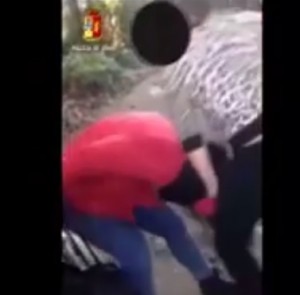 Genova, bulle picchiano 12enne e diffondono video: perquisite case di 3 spettatori