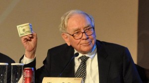 Warren Buffett, lettera agli azionisti: +32% di utile netto