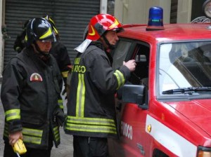 Padova, albero cade su bancarella: tre feriti, uno grave