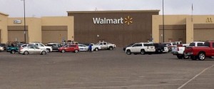 Usa, sparatoria in Walmart Texas: ostaggi e zona isolata