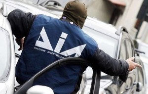 Blitz antimafia di Genova: 8 arresti in Nord Italia per bancarotta e riciclaggio