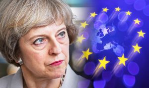 Gran Bretagna valuta mille euro di tassa sui lavoratori Ue. Imbarazzo premier May